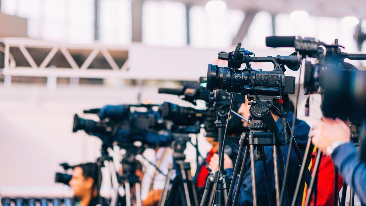How Athletes Use Social Media to Talk to Fans and Share Sports News