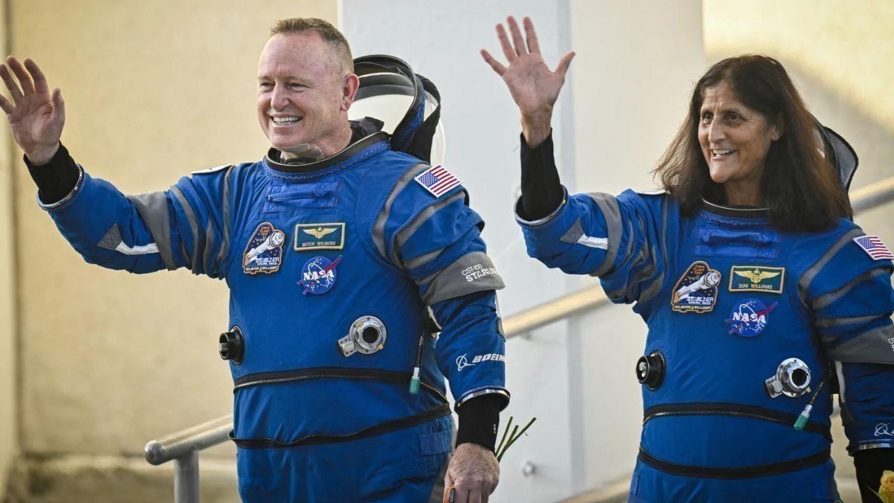 Starliner's Sunita Williams and Butch Wilmore absent from SpaceX capsule return Starliner's Sunita Williams and Butch Wilmore absent from SpaceX capsule return