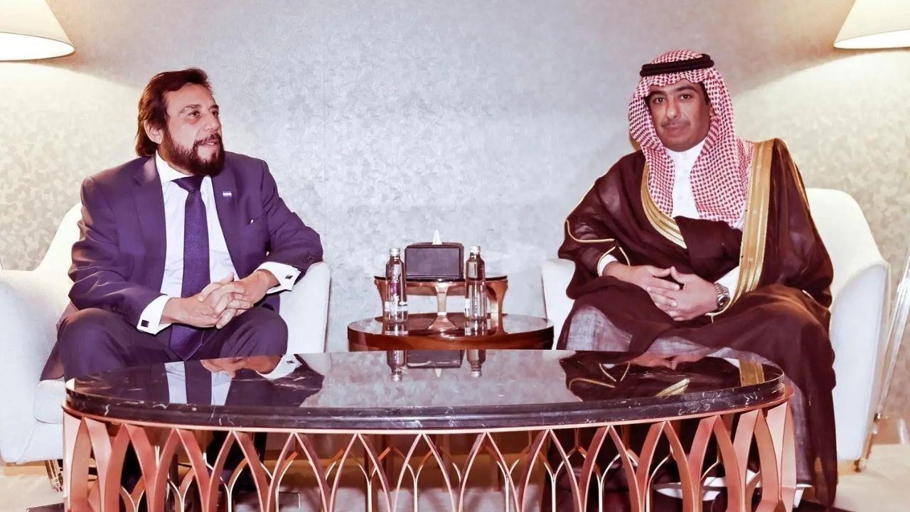 El Salvador's Vice President Arrives in Riyadh for Future Investment Forum
