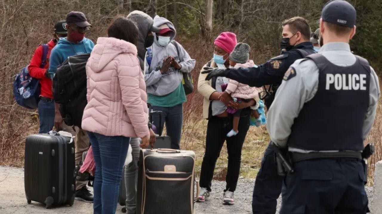 Canadian Police Prepare for 'Worst-Case Scenario' Amid Tensions