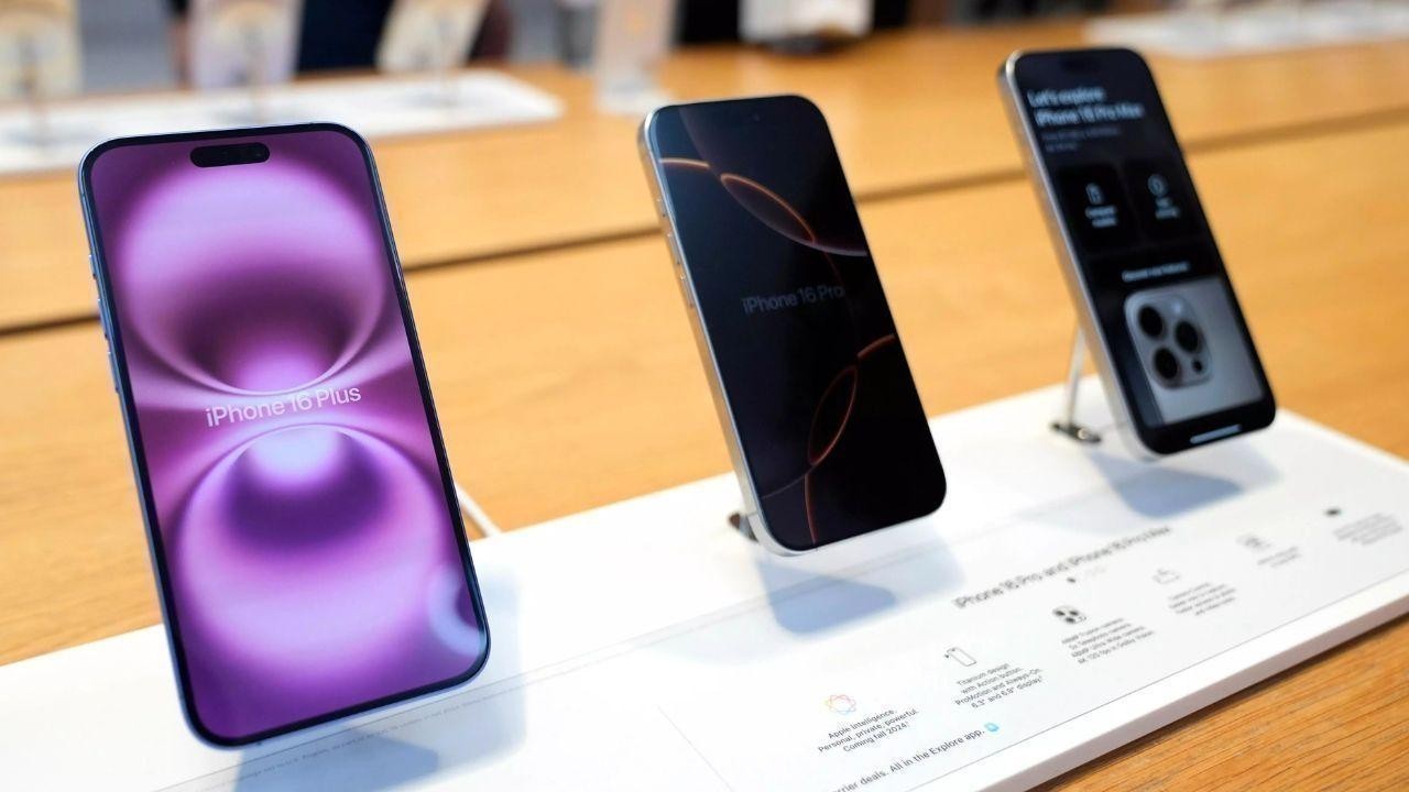 Apple Offers $1B to Lift iPhone Ban in Indonesia, Says Government Apple Offers $1B to Lift iPhone Ban in Indonesia, Says Government