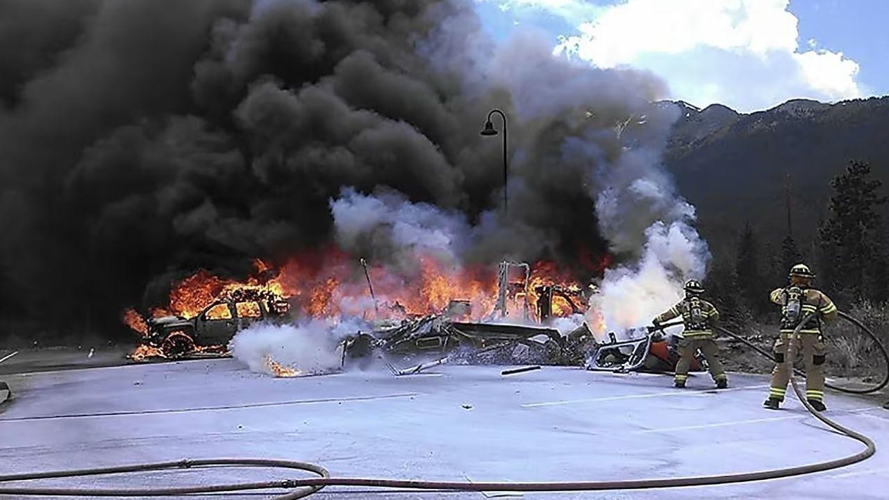 17 Fatalities in Russian Mi-8 Helicopter Crash Recovered in Kamchatka