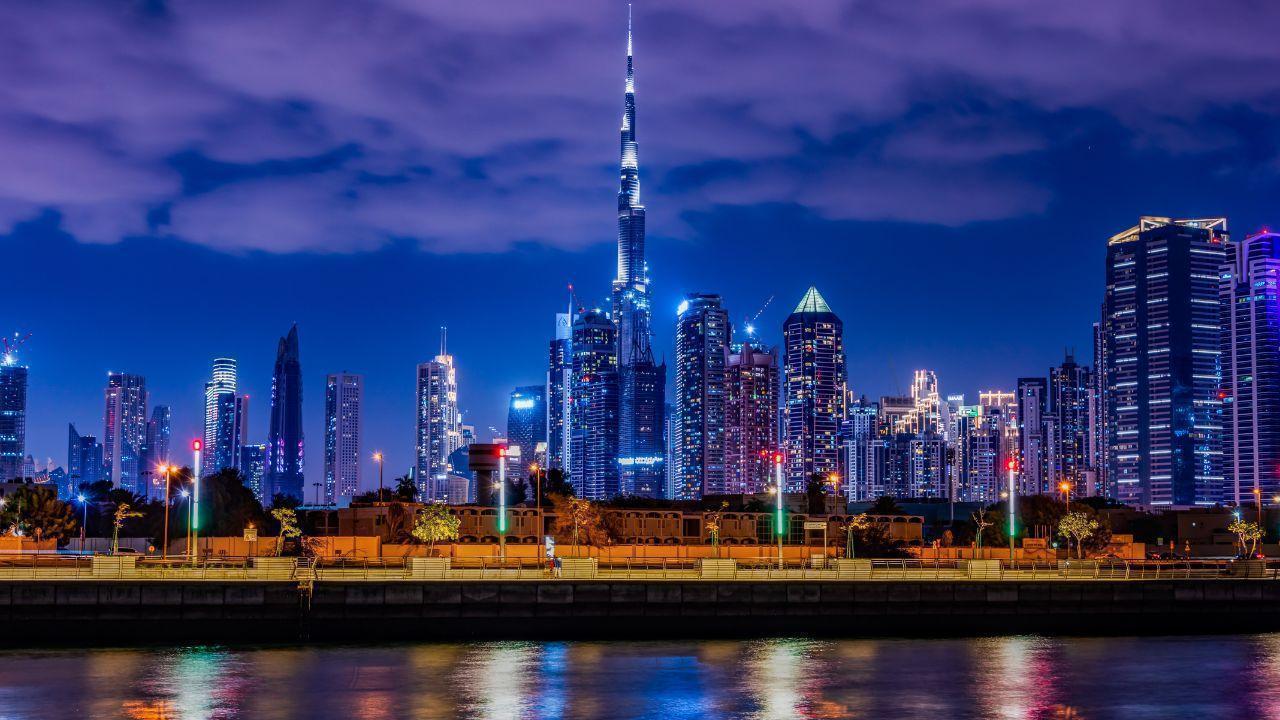 Dubai to Close Beaches, Parks, and Markets Due to Unstable Weather