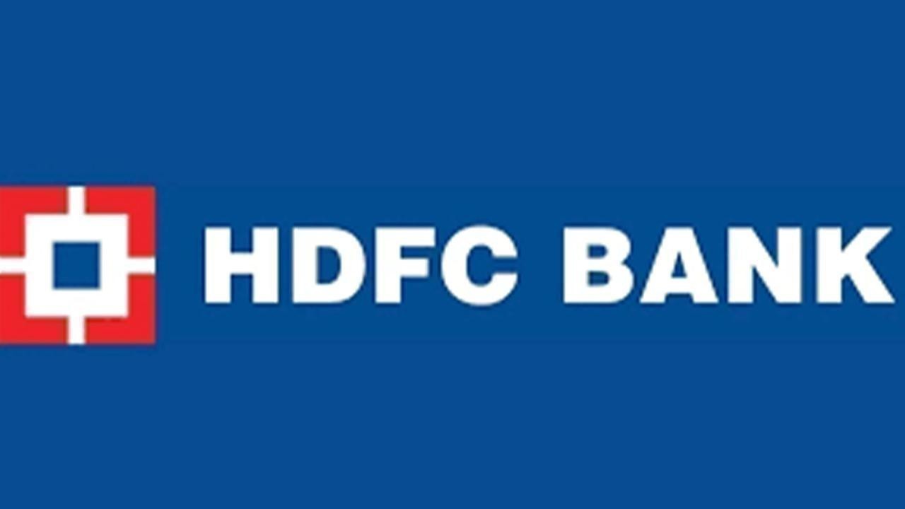 HDFC Bank CEO Embraces Slow Growth Amid Fierce Competition