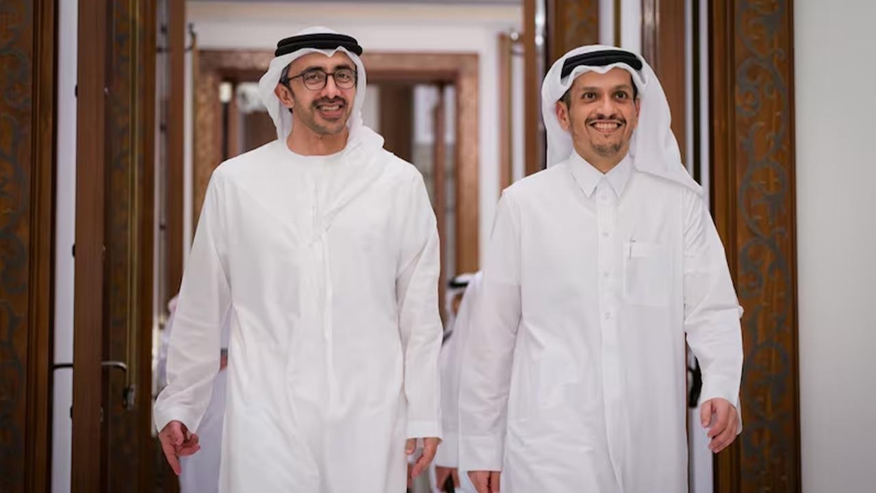 Sheikh Abdullah and Qatar's PM discuss Gaza crisis, highlighting urgency.