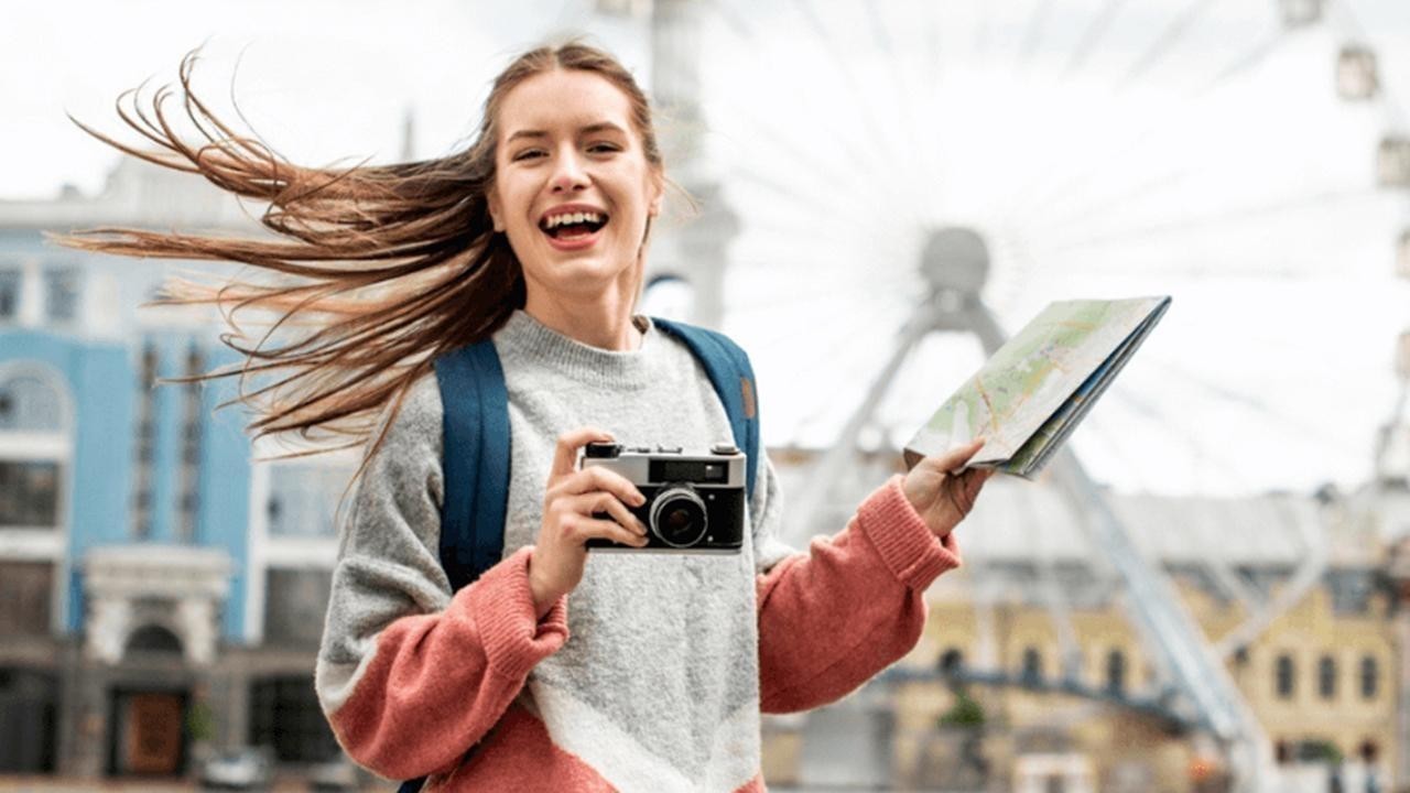 Sri Lanka to halt visa extensions for tourists from Ukraine and Russia.