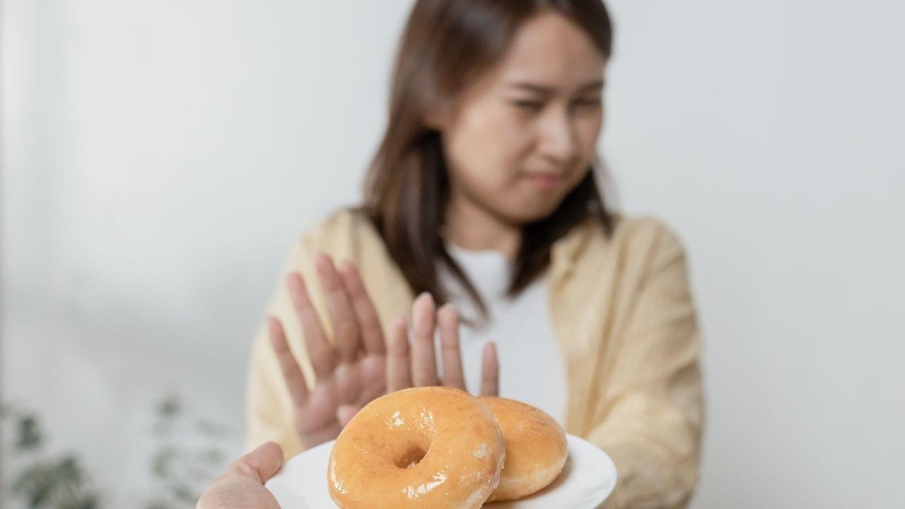 Effective Tips to Stop Eating Sugar and Control Your Cravings