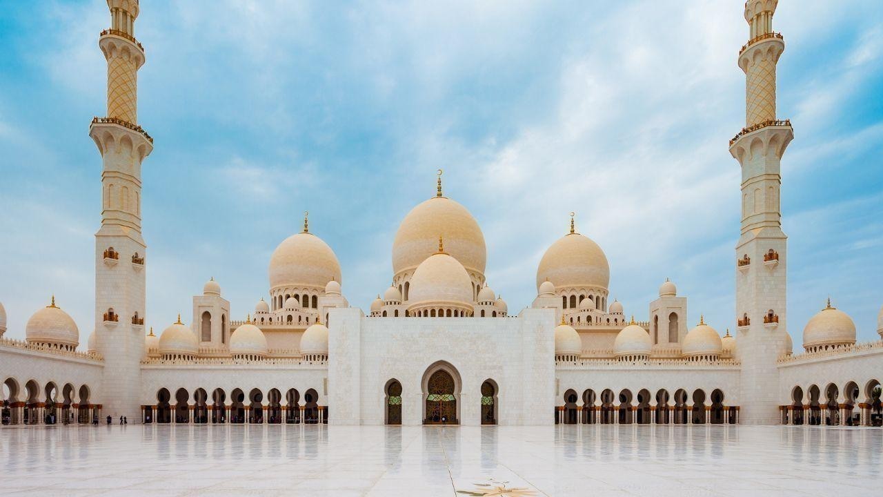 10 Most Beautiful Mosques in the World: Eid Special