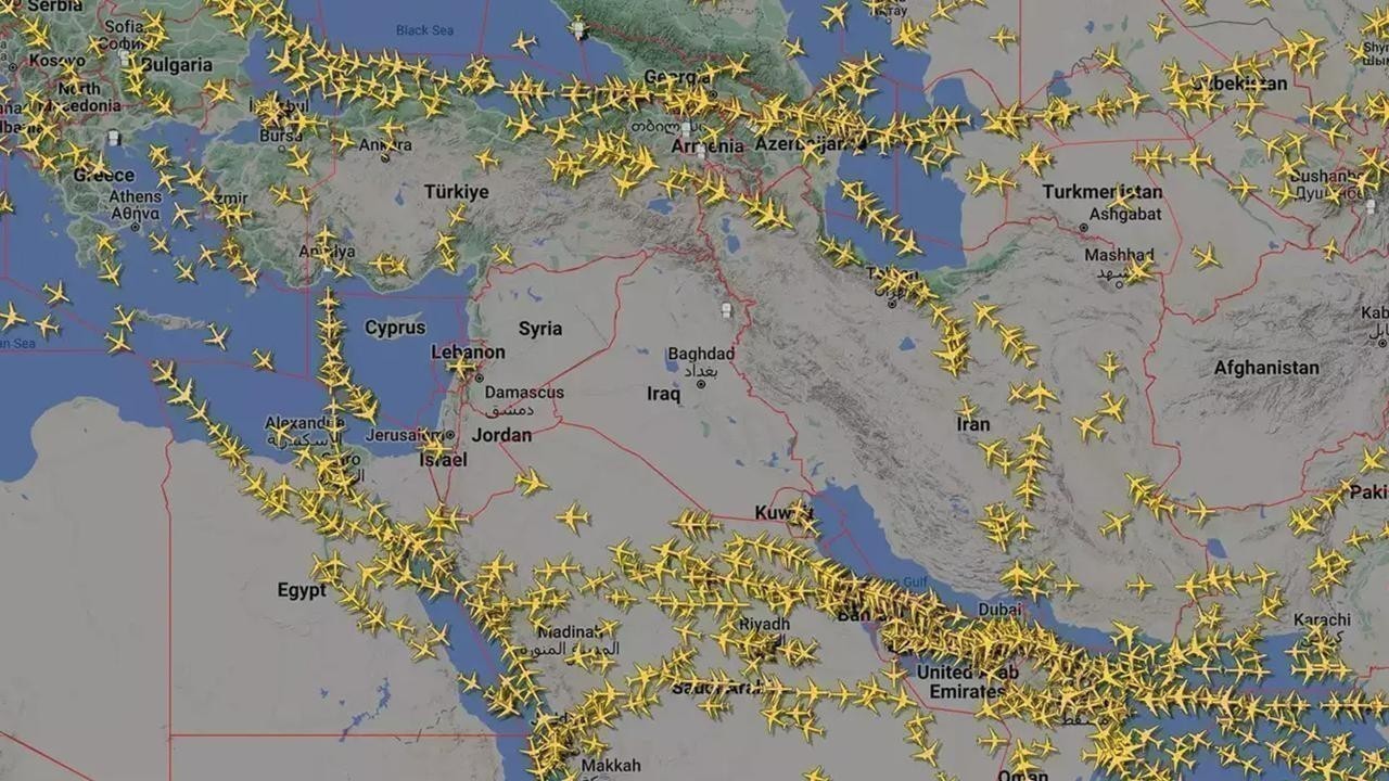 Air India Suspends Tel Aviv Flights Amid Middle East Crisis; Airlines Divert from Iranian Airspace