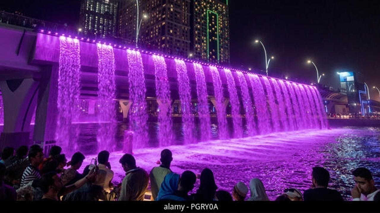 Dubai Water Canal's renowned waterfall undergoes renovation.