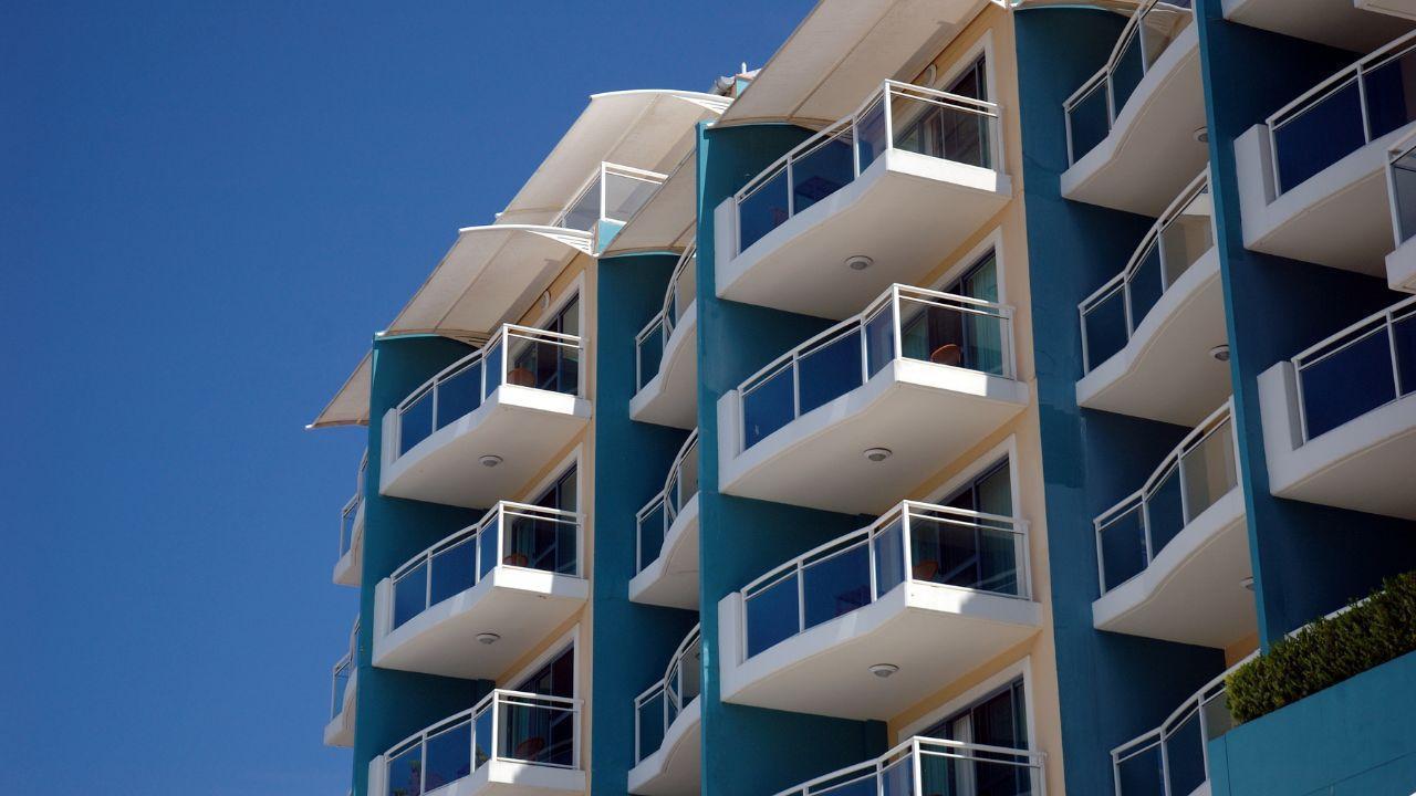 Shifting to a New Apartment in UAE? Easy Checklist to Avoid DEWA and Internet Problems