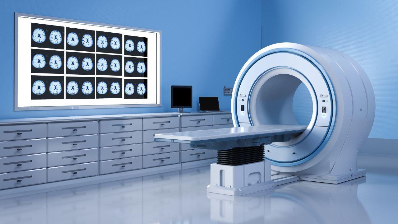 Man pulled into MRI by necklace, critical in New York
