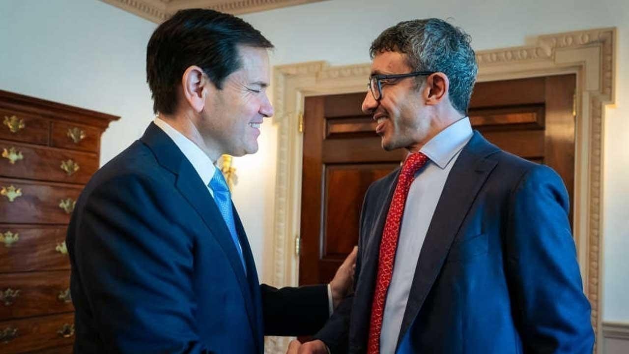 Sheikh Abdullah Meets US Leader in Washington to Boost Ties