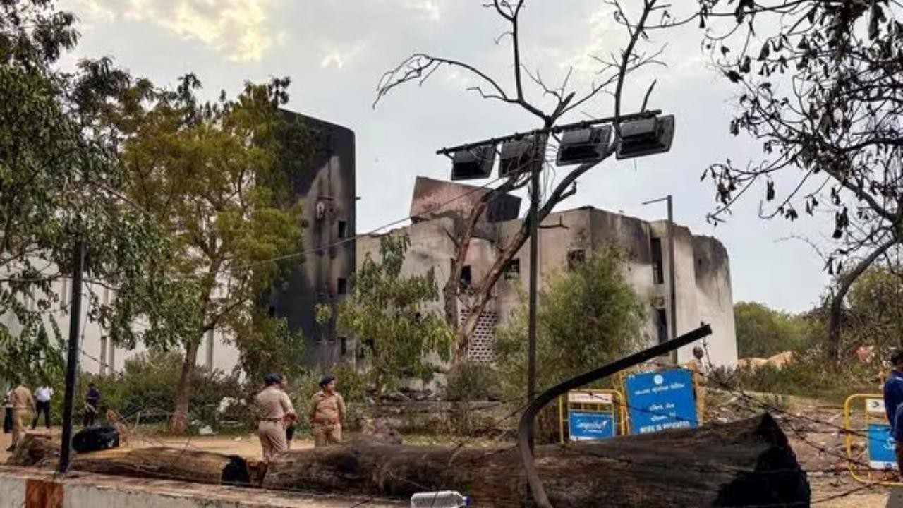 Air India Crash Probe Focuses on Engine Thrust, Tata Pledges ₹1 Crore