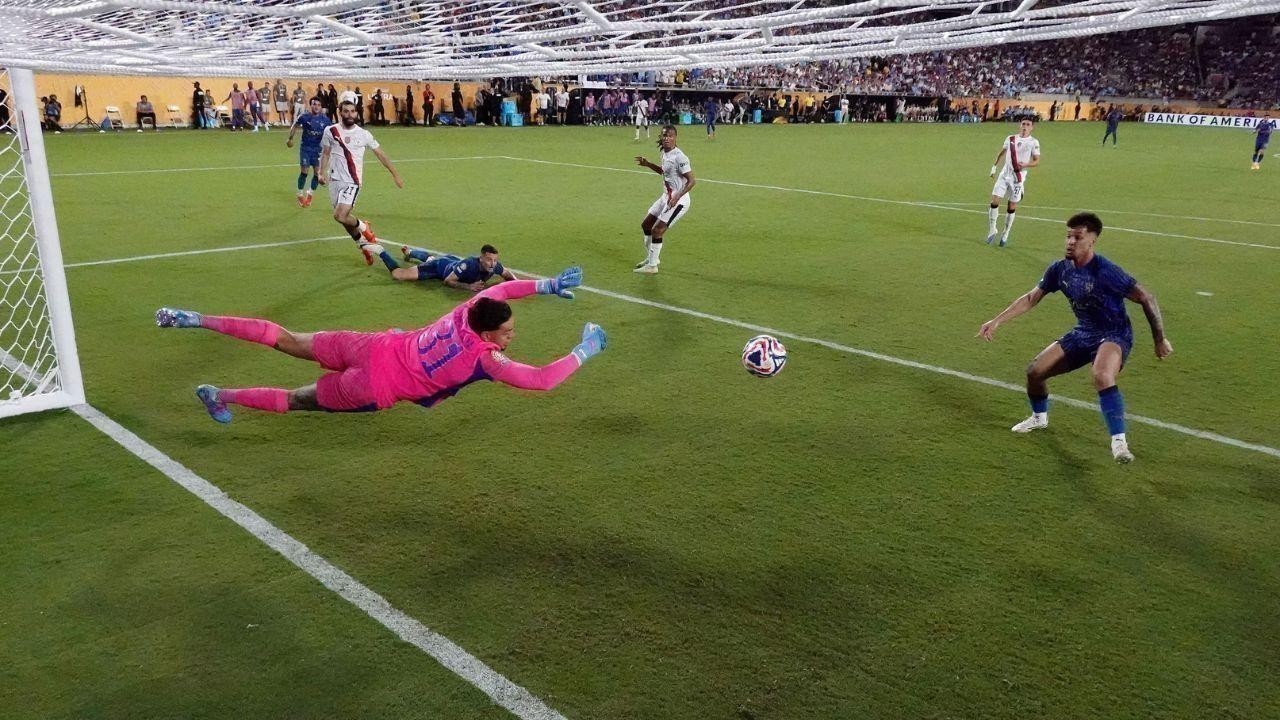 Al Hilal stun Man City 4-3 in Club World Cup thriller