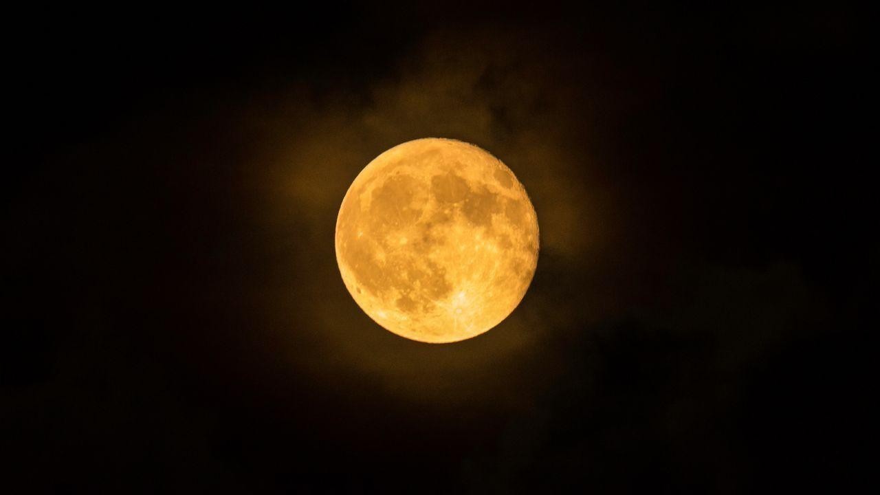 July 2025 Full Moon Arrives This Week: What You Should Know About the Buck Moon