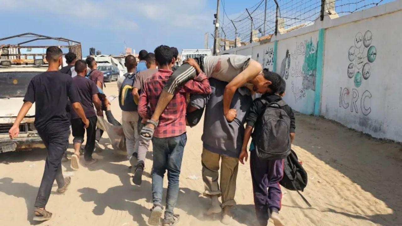 Israel Plans Gaza Relocation, Demolishes Thousands in Rafah
