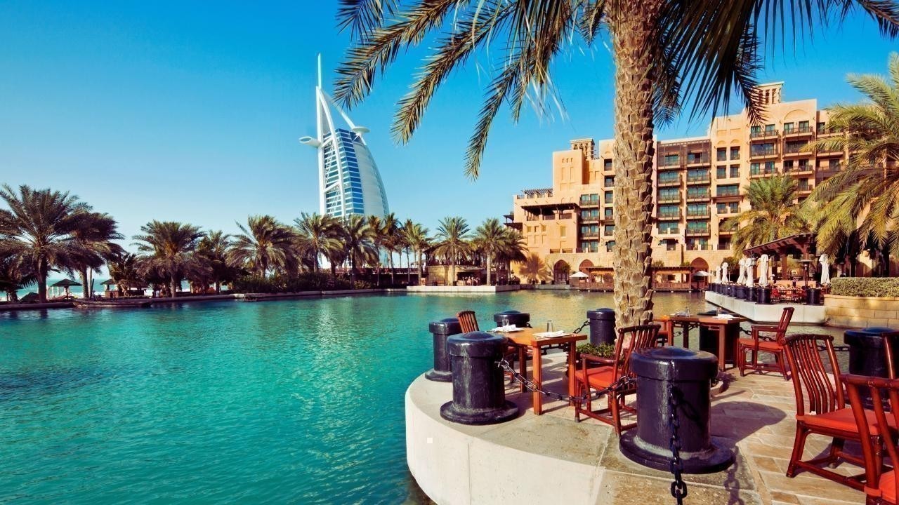 The Next Wave of Hospitality: AI and Personalized Experiences in Dubai's Luxury Hotels