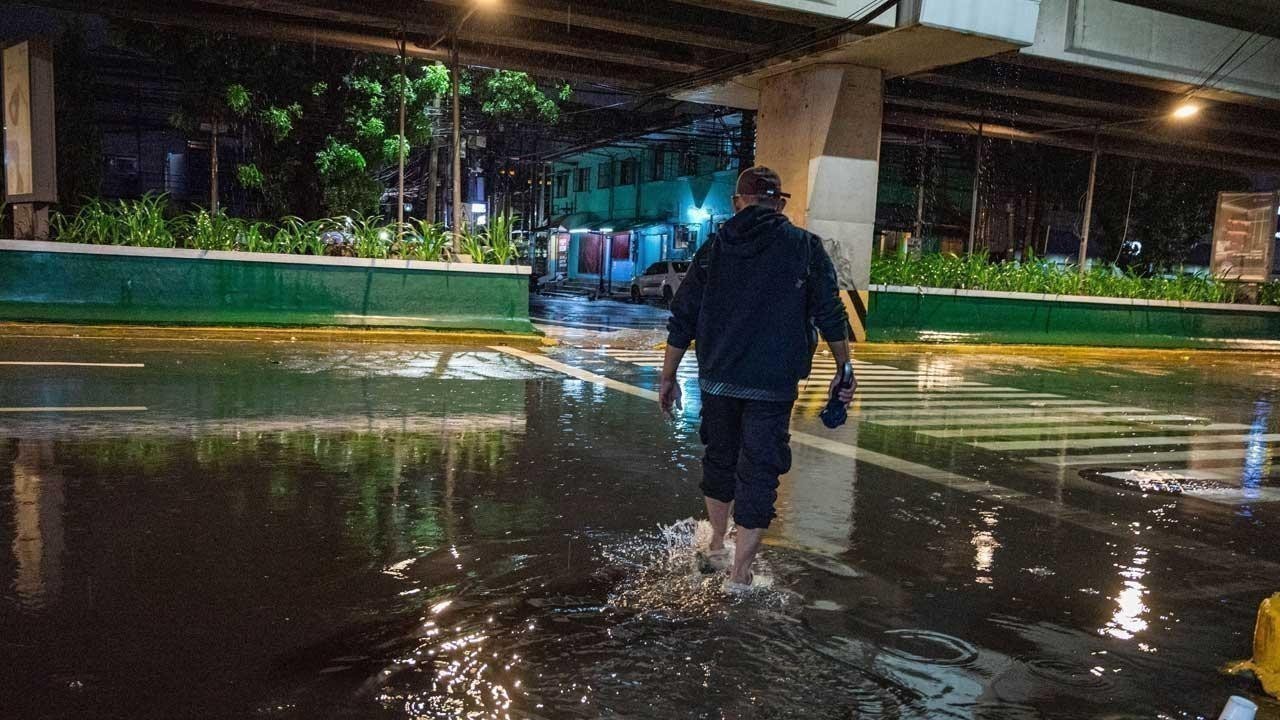 Philippines Halts Work Classes in Manila Amid Heavy Rains