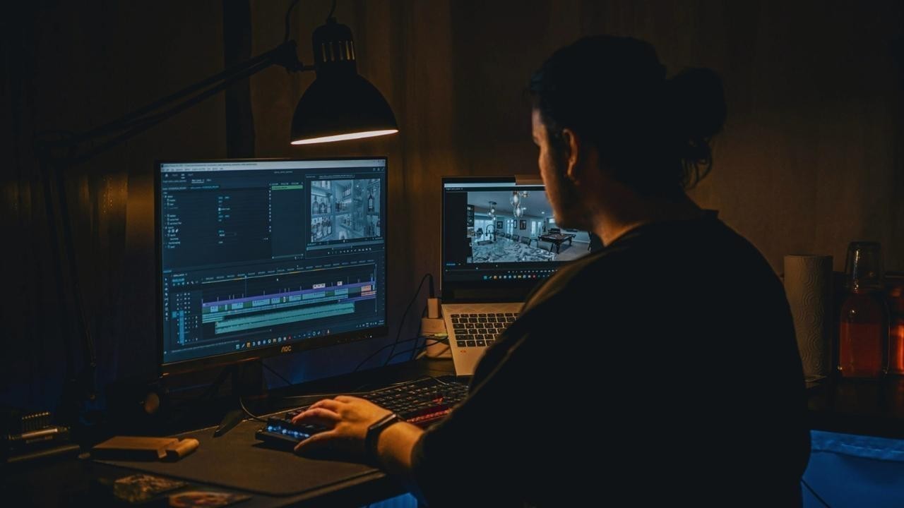 What Are Dark Patterns and How They Trick Online Shoppers