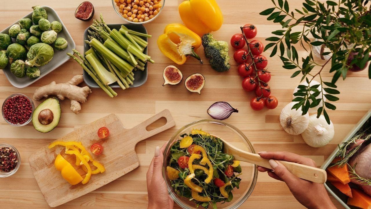 Trying Popular Social Media Diets? Here's Why They May Be Bad for Your Health