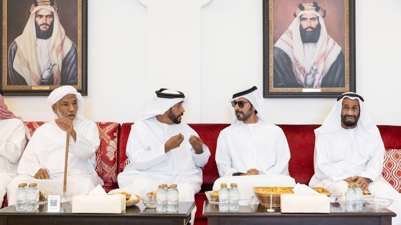 Sheikh Khalifa Bin Tahnoon Offers Condolences in Al Ain