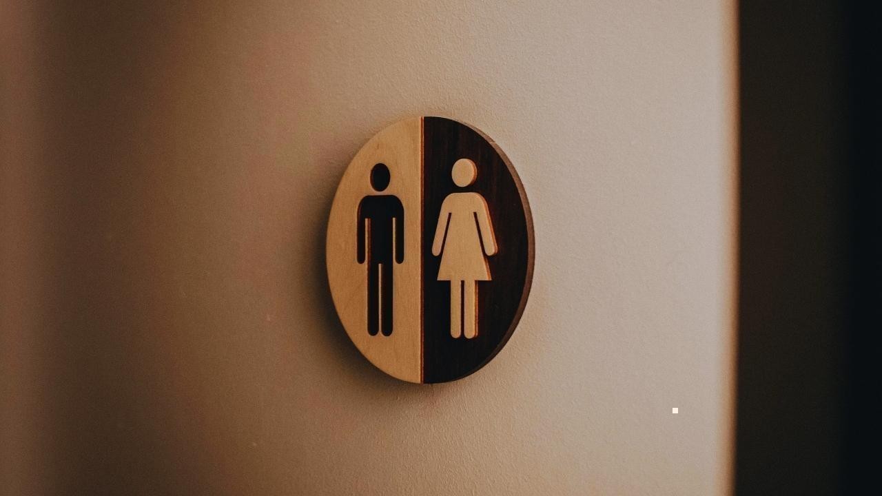 Why Airplane Toilets Don’t Work Like Regular Ones: The Suction Secret Above the Skies Why Airplane Toilets Don’t Work Like Regular Ones: The Suction Secret Above the Skies