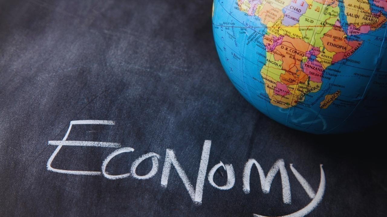 BlackRock Says World Economy Has Moved Beyond Boom-and-Bust Cycles