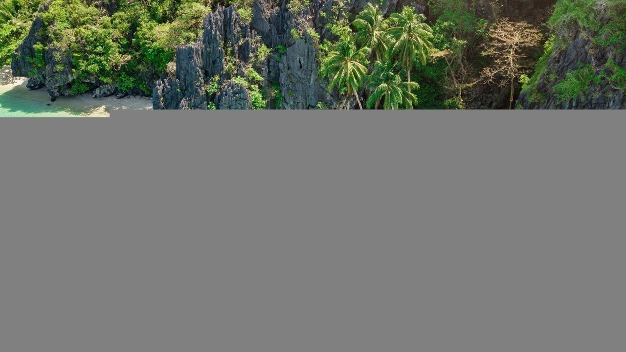 Island Hopping Around the World’s Most Beautiful Beaches