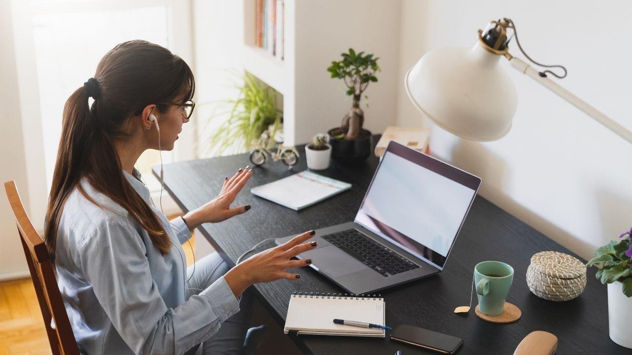 The Pros and Cons of Learning from Home