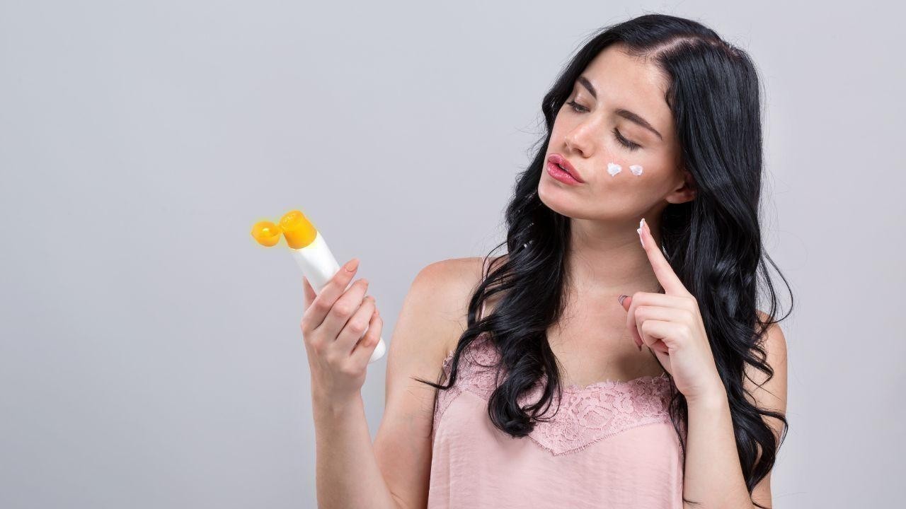 Why Daily Sunscreen Use Is the Key to Youthful Skin