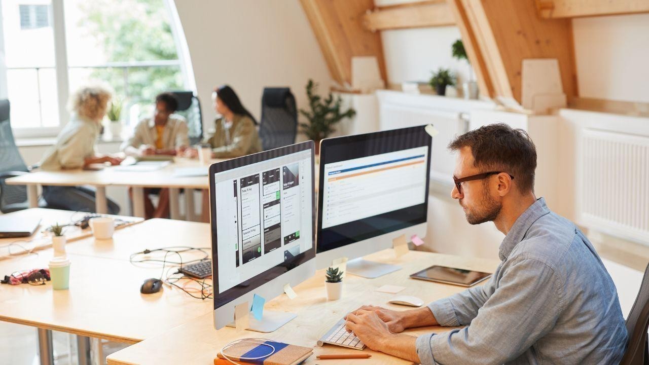 Must-Have Software for Digital Creators in 2025