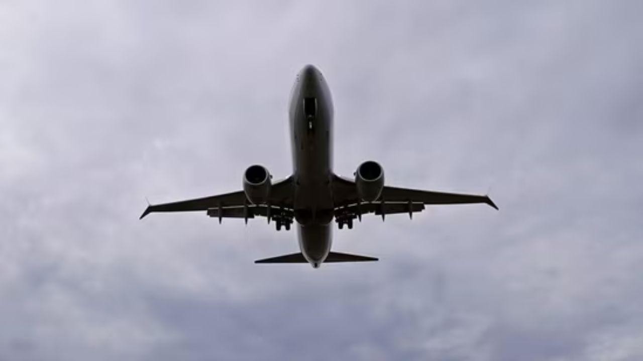 Houston-Bound Flight Plunges Thousands of Feet During Severe Turbulence