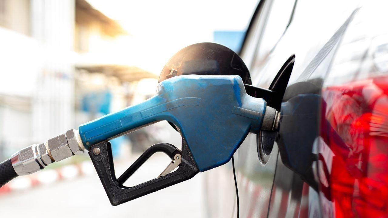 Ajman Bans Petrol Vehicles from Non-Designated Areas