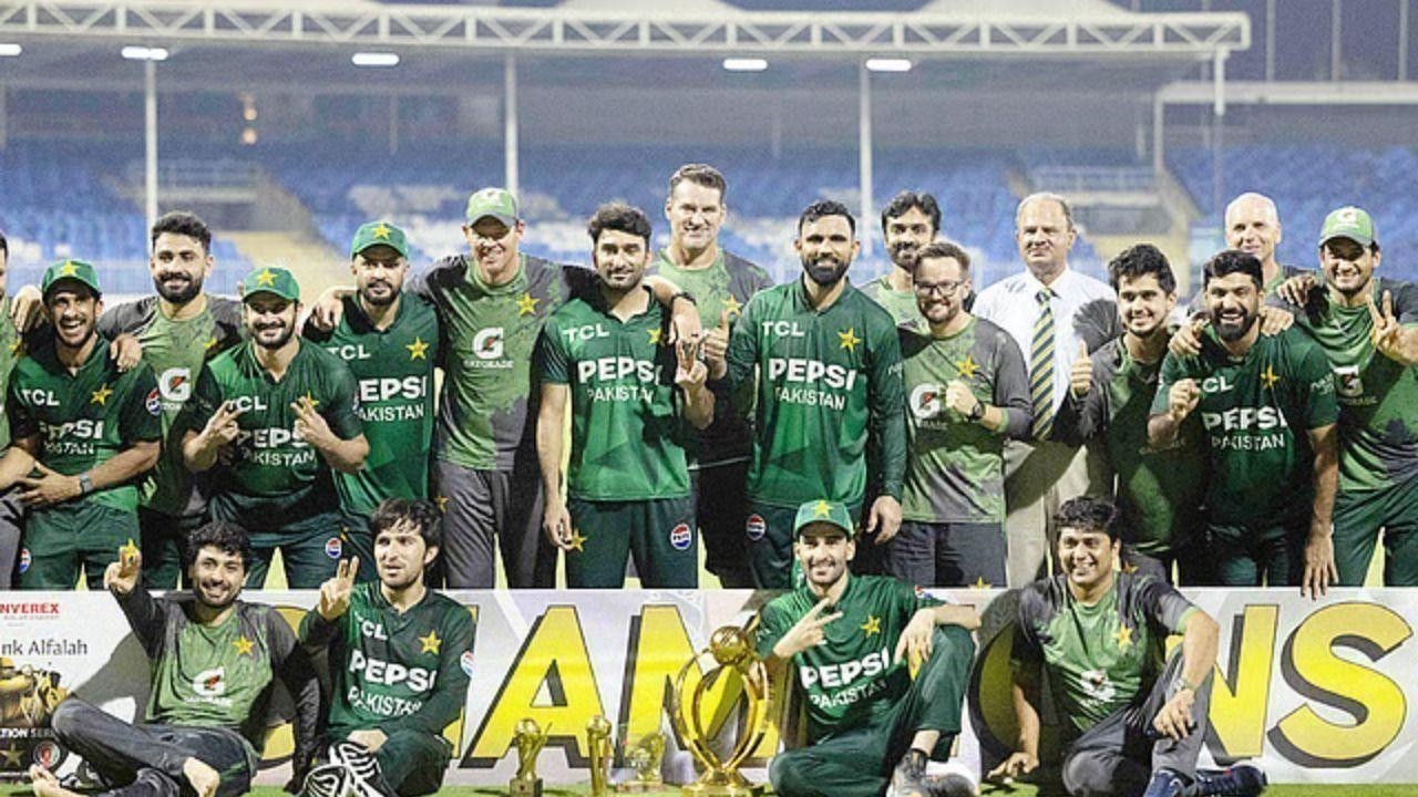 PCB Chairman Urges Fans to Support Pakistan Team Before Asia Cup