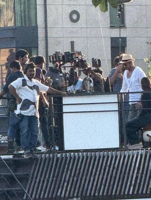 Shah Rukh Khan’s Salt-and-Pepper Look in Leaked 'King' Photos: See Here