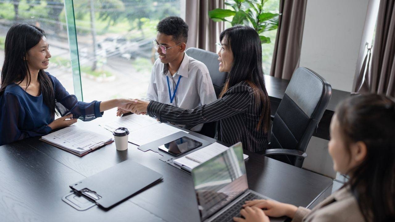 Top 10 High-Paying U.S. Careers You Can Land Without a Master’s Degree