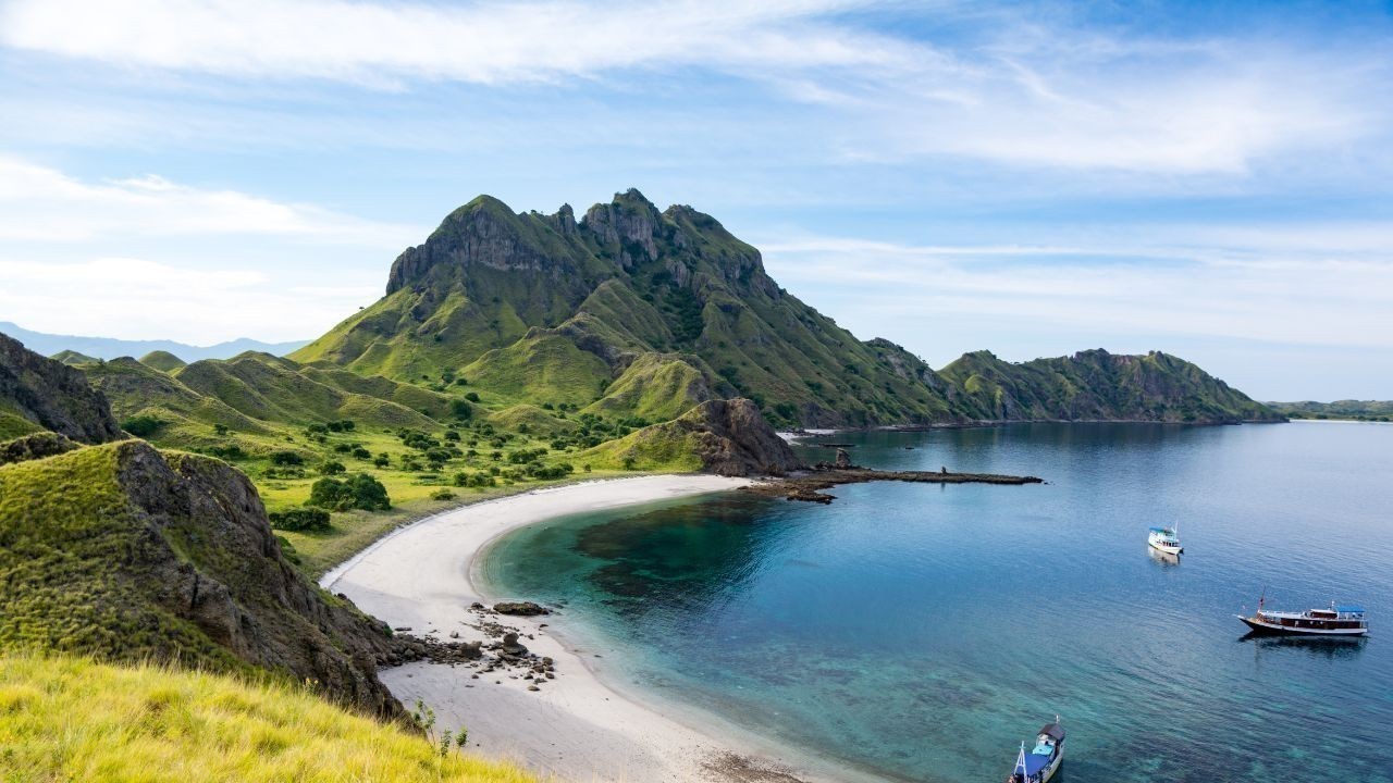 How To Visit Nuca Molas: Jurassic Park Island In Flores