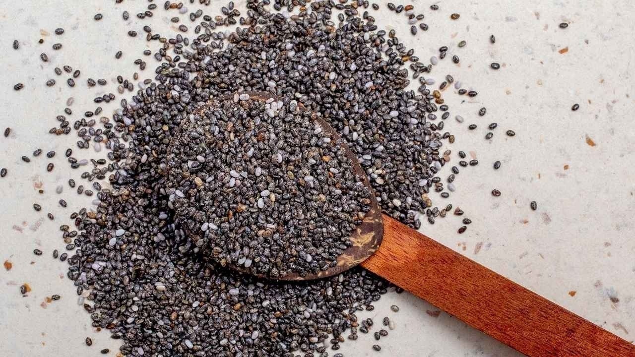 7 Creative Ways to Add Chia Seeds to Breakfast for Weight Loss 7 Creative Ways to Add Chia Seeds to Breakfast for Weight Loss