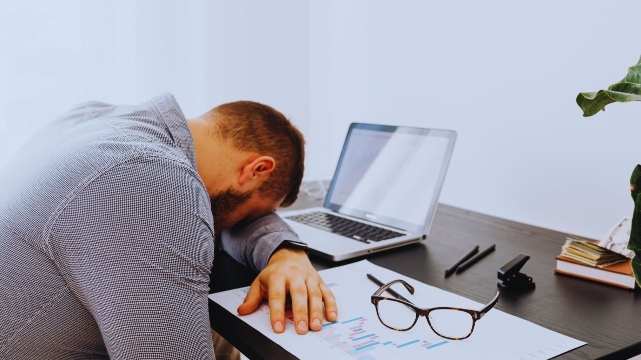 Social Media Fatigue: How People Are Reclaiming Authenticity