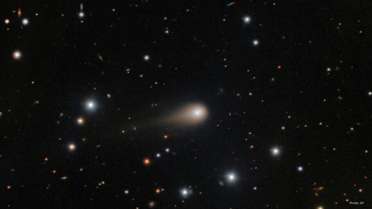 Mysterious Interstellar Comet 3I/ATLAS Surprises Scientists