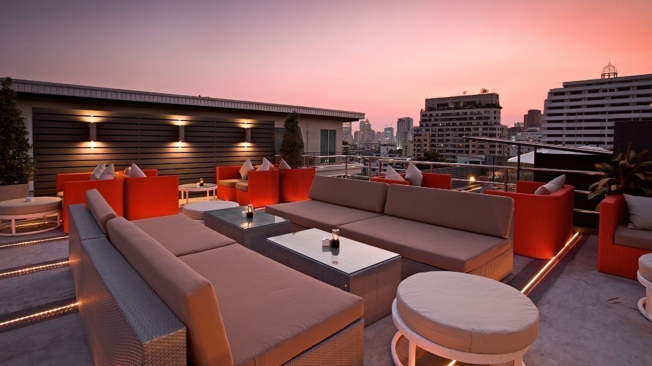 Elevate Your Evening: The 5 Must-Visit Rooftop Bars in Chicago
