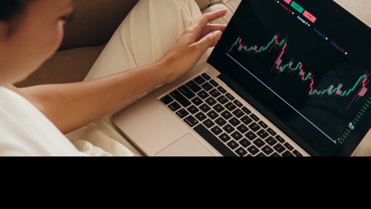 The Recession-Proof Mindset: How to Stay Calm and Strategic During Economic Downturns