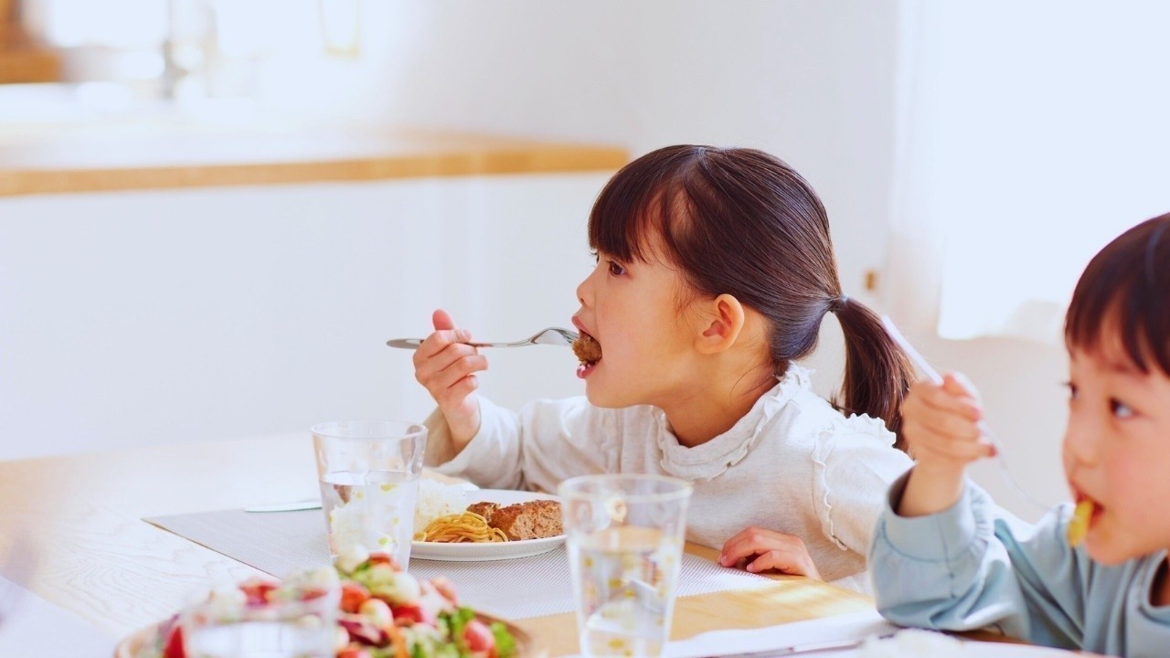 Kid-Friendly Meals That Don’t Bore Grown-Ups: Planning Tips