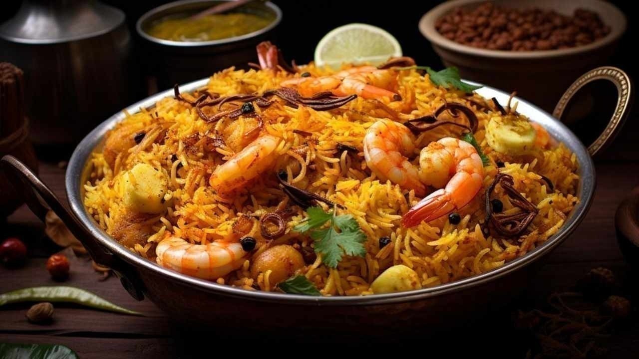 A Classic Bengali Prawn Biryani Full of Rich, Bold Flavours