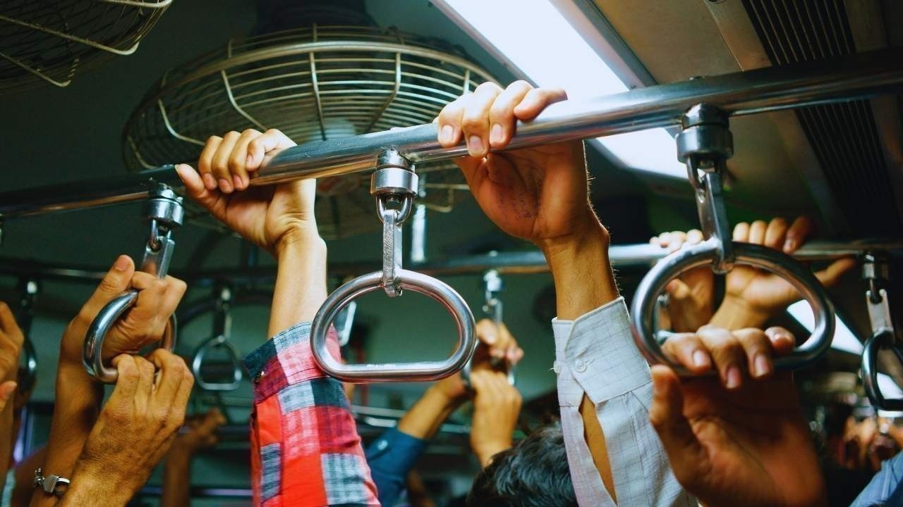 Managing Daily Commute Stress With Small Lifestyle Changes