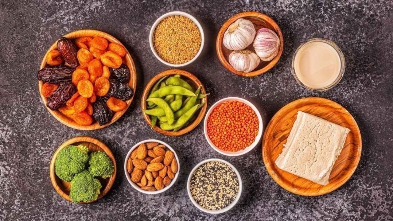 Picky Eater's Secret: 5 Sneaky Ways to Hide Superfoods in Winter Snacks