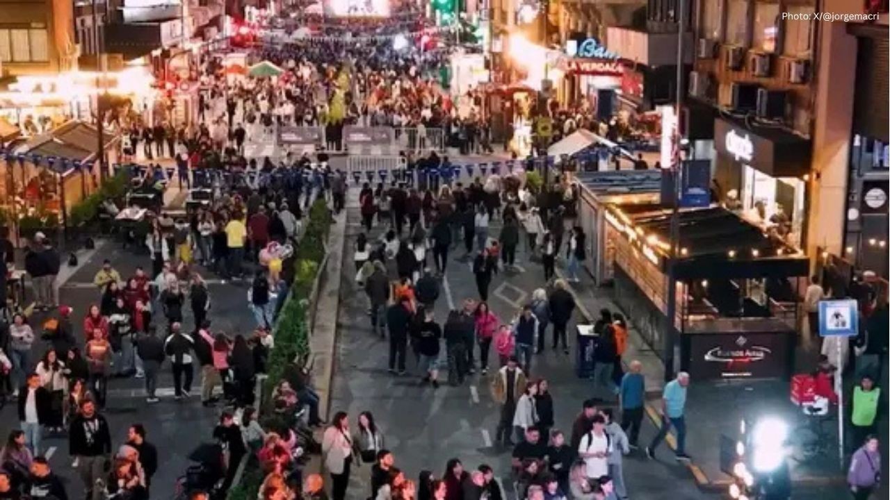 Buenos Aires celebrates The Night of the Bookstores 2025 with massive turnout
