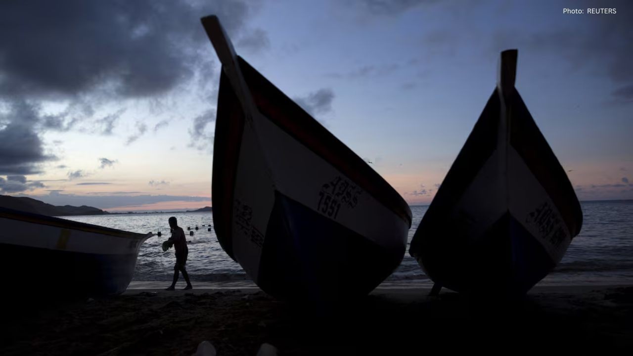 Surveillance and Fear Grip Venezuela's Sucre Amid US Boat Strikes