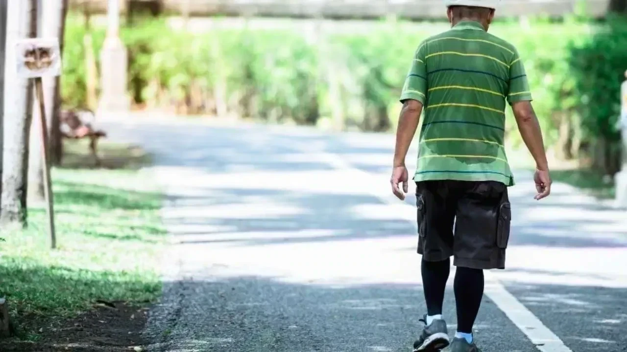 5 Reasons Why Backward Walking Is Excellent for You